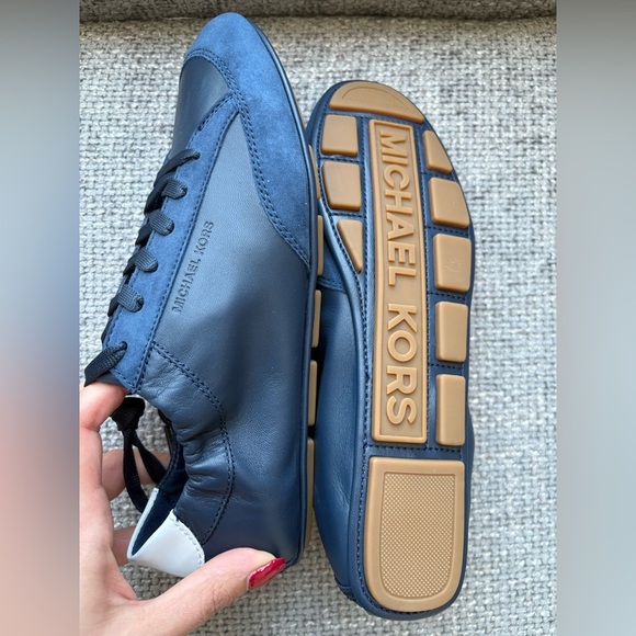 BNWT Michael Kors Susie Leather Sneakers – Women’s 8.5 - Picture 9 of 16